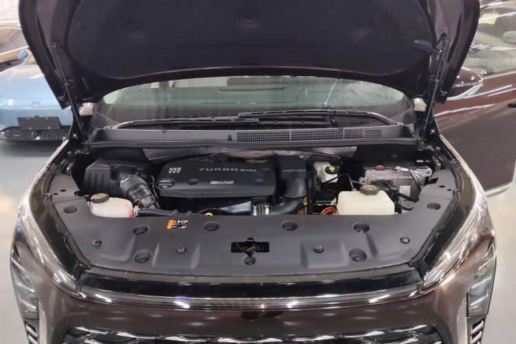 Used Buick GL8 New Energy 2024 Lu Zun Smart Edition 7-Seater Engine Bay