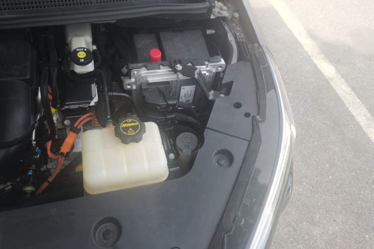 Used Buick GL8 New Energy 2024 Lu Zun Deluxe Edition 7-Seater Engine Bay Left