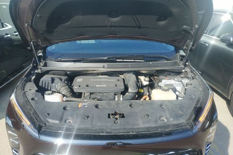 Used Buick GL8 New Energy 2024 Lu Zun Smart Edition 7-Seater Engine Bay