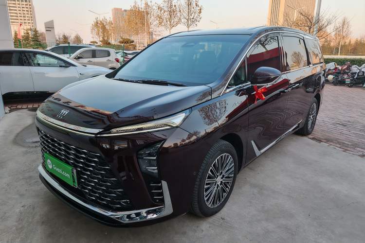 Used Buick GL8 New Energy 2024 Lu Zun Luxury Edition 7-Seater Exterior 3
