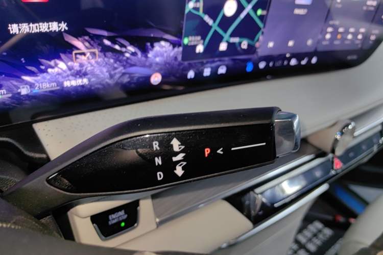 Used Buick GL8 New Energy 2024 Lu Zun Deluxe Edition 7-Seater Gear Lever