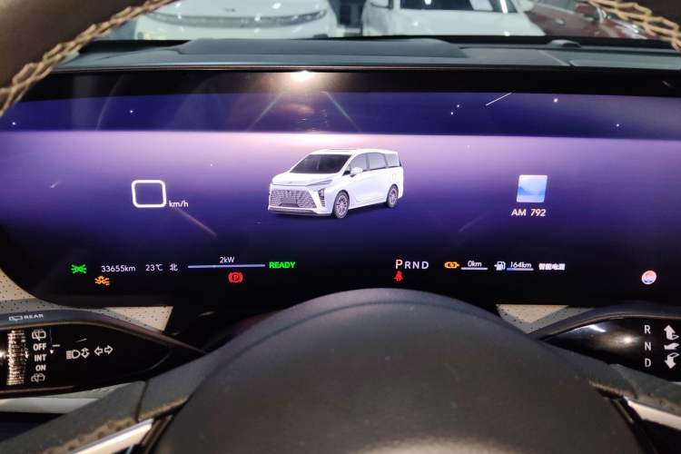 Used Buick GL8 New Energy 2024 Lu Zun Smart Edition 7-Seater Instrument Cluster