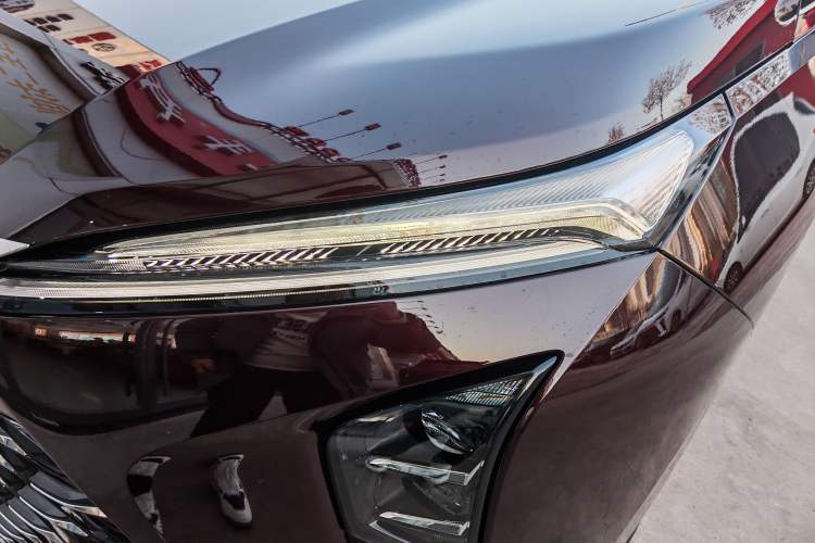 Used Buick GL8 New Energy 2024 Lu Zun Luxury Edition 7-Seater Left Front Headlight