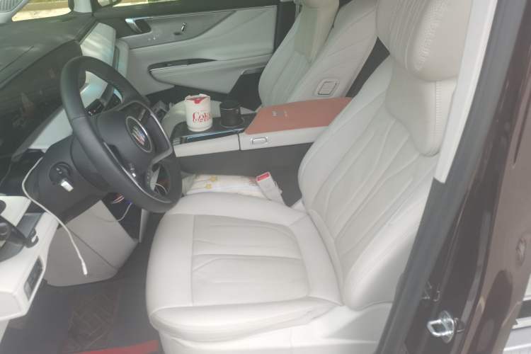 Used Buick GL8 New Energy 2024 Lu Zun Deluxe Edition 7-Seater Left Front Seat