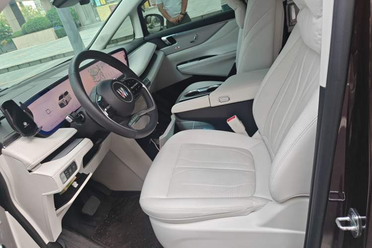 Used Buick GL8 New Energy 2024 Lu Zun Smart Edition 7-Seater Left Front Seat
