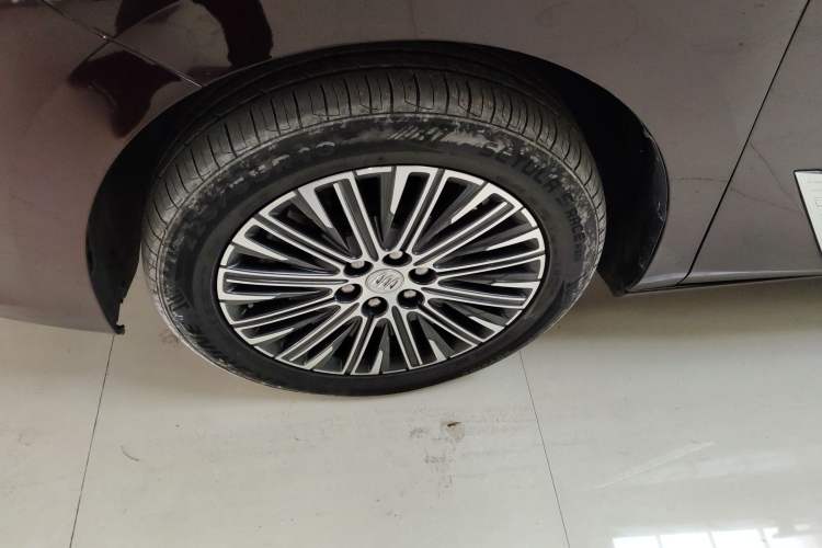 Used Buick GL8 New Energy 2024 Lu Zun Smart Edition 7-Seater Left Front Wheel Hub