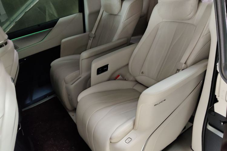 Used Buick GL8 New Energy 2024 Lu Zun Smart Edition 7-Seater Left Rear Seat