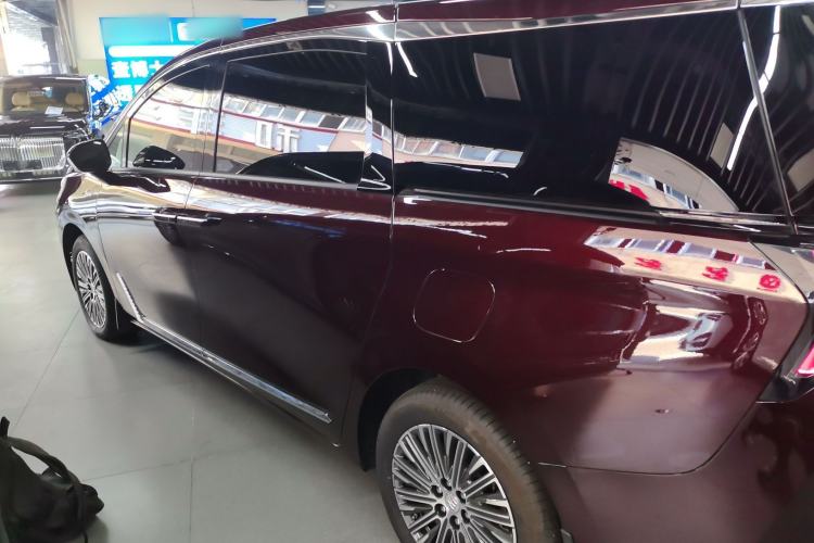 Used Buick GL8 New Energy 2024 Lu Zun Deluxe Edition 7-Seater Left Side