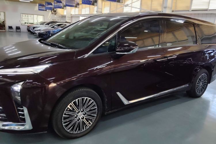Used Buick GL8 New Energy 2024 Lu Zun Smart Edition 7-Seater Left Side