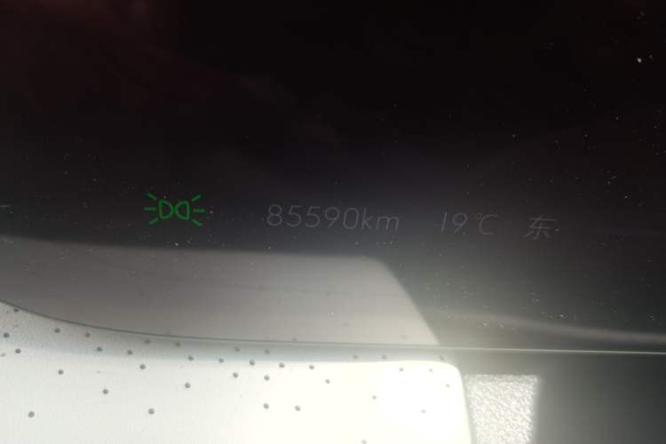 Used Buick GL8 New Energy 2024 Lu Zun Deluxe Edition 7-Seater Odometer Close Up