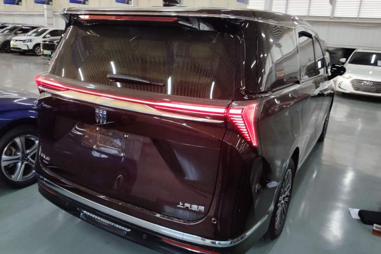 Used Buick GL8 New Energy 2024 Lu Zun Smart Edition 7-Seater Rear Right 45 Deg