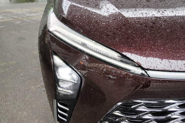 Used Buick GL8 New Energy 2024 Lu Zun Luxury Edition 7-Seater Right Front Headlight
