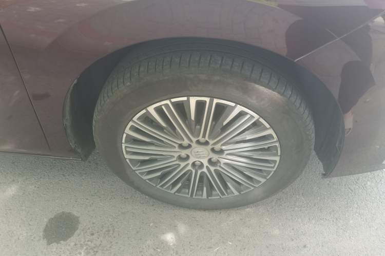 Used Buick GL8 New Energy 2024 Lu Zun Deluxe Edition 7-Seater Right Front Wheel Hub