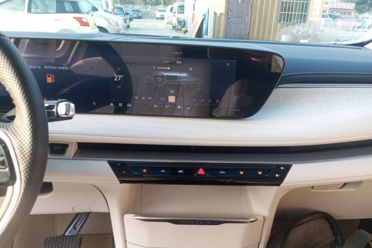 Used Buick GL8 New Energy 2024 Lu Zun Luxury Edition 7-Seater Audio And AC Panel