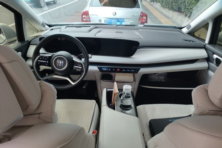Used Buick GL8 New Energy 2024 Lu Zun Deluxe Edition 7-Seater Center Console