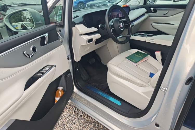 Used Buick GL8 New Energy 2024 Lu Zun Luxury Edition 7-Seater Driver Seat