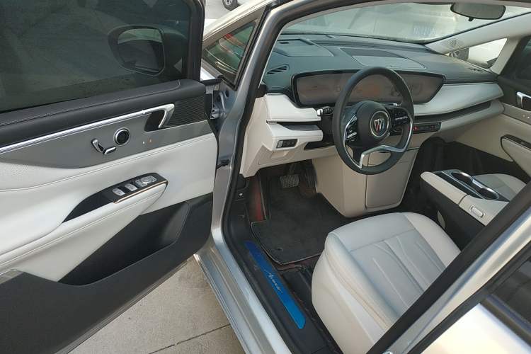 Used Buick GL8 New Energy 2024 Lu Zun Smart Edition 7-Seater Driver Seat