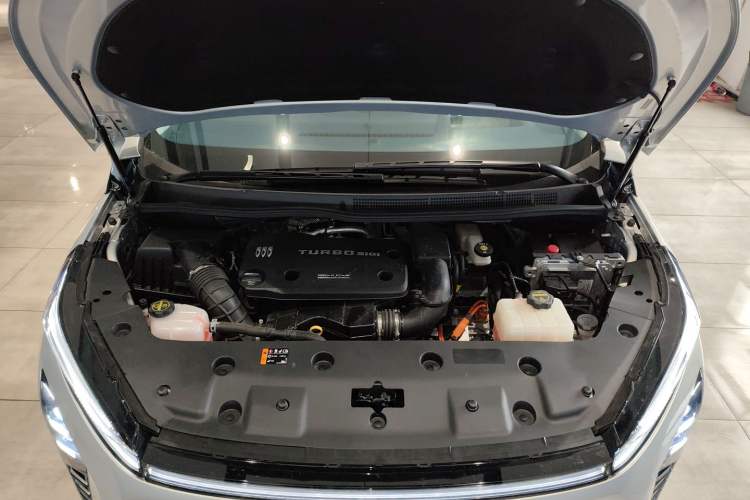 Used Buick GL8 New Energy 2024 Lu Zun Luxury Edition 6-Seater Engine Bay