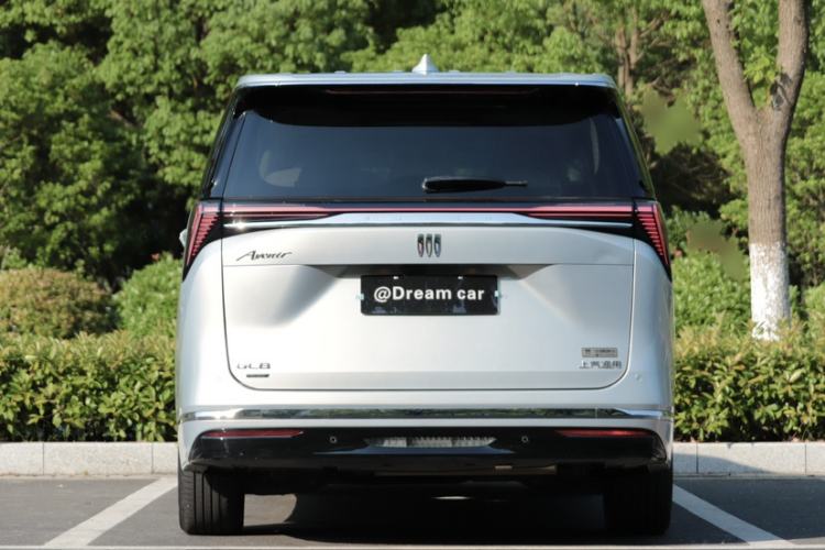 Used Buick GL8 New Energy 2024 Lu Zun Luxury Edition 7-Seater Exterior 2