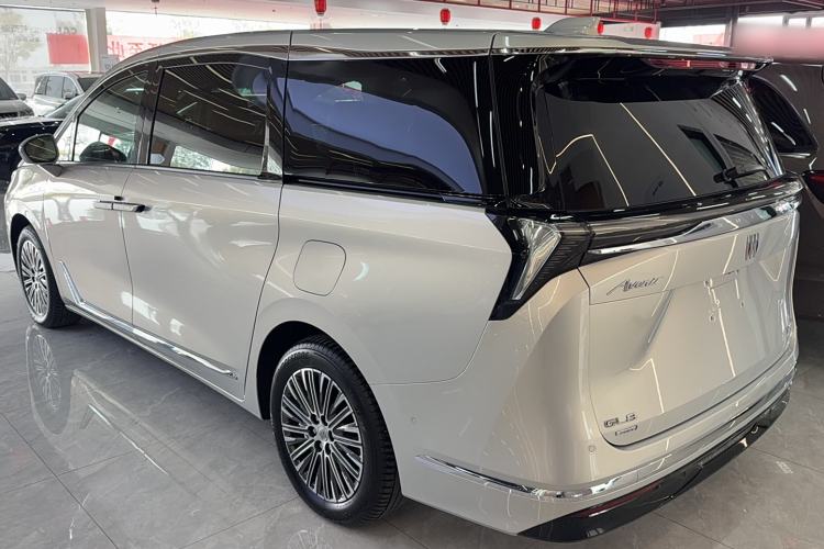 Used Buick GL8 New Energy 2024 Lu Zun Luxury Edition 7-Seater Exterior 4