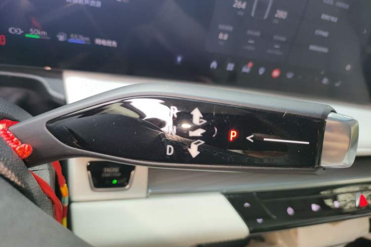 Used Buick GL8 New Energy 2024 Lu Zun Deluxe Edition 7-Seater Gear Lever