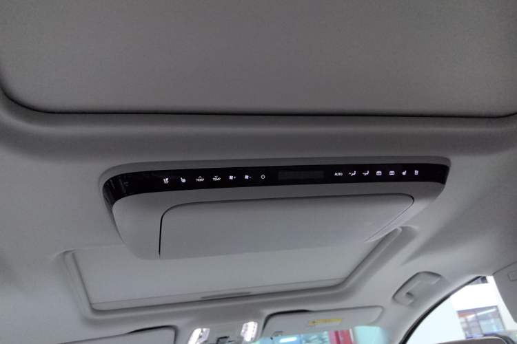 Used Buick GL8 New Energy 2024 Lu Zun Deluxe Edition 7-Seater Headliner