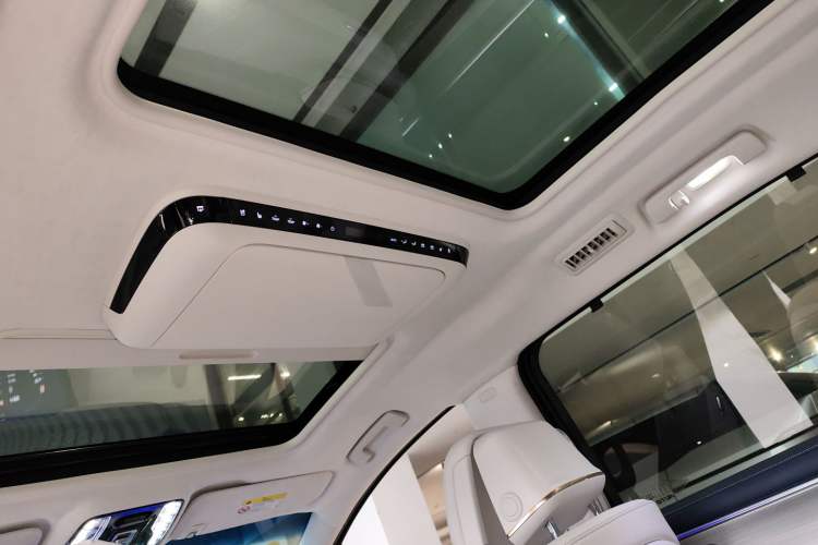 Used Buick GL8 New Energy 2024 Lu Zun Luxury Edition 6-Seater Headliner