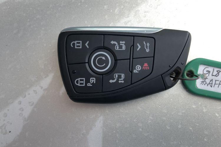 Used Buick GL8 New Energy 2024 Lu Zun Luxury Edition 7-Seater Interior 1
