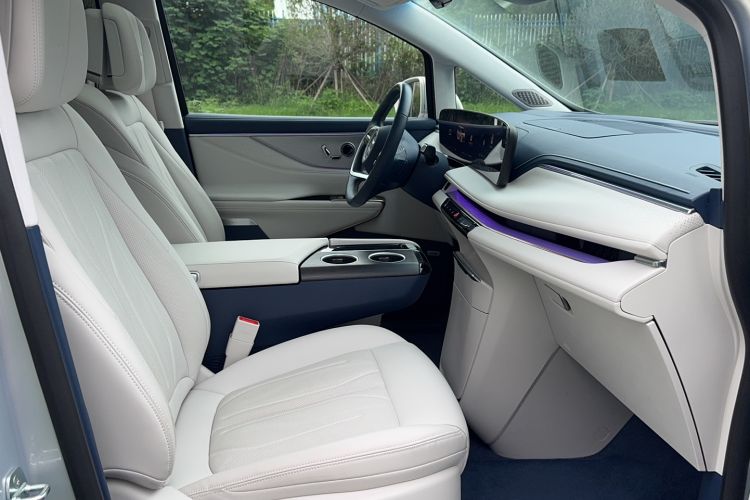 Used Buick GL8 New Energy 2024 Lu Zun Luxury Edition 7-Seater Interior 10