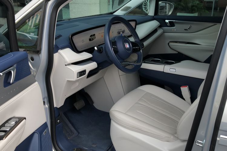 Used Buick GL8 New Energy 2024 Lu Zun Luxury Edition 7-Seater Interior 2
