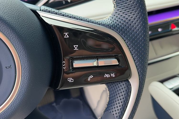 Used Buick GL8 New Energy 2024 Lu Zun Luxury Edition 7-Seater Interior 7