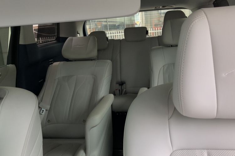 Used Buick GL8 New Energy 2024 Lu Zun Luxury Edition 7-Seater Interior 8