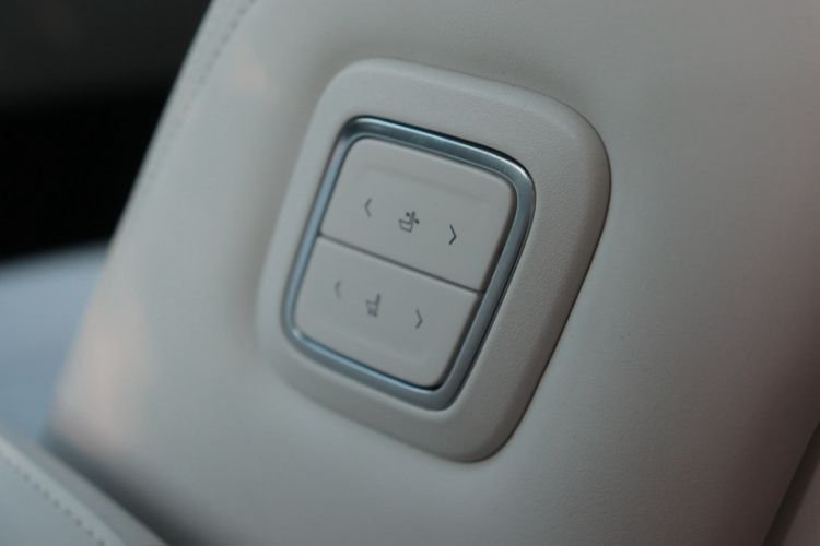 Used Buick GL8 New Energy 2024 Lu Zun Luxury Edition 7-Seater Interior 9