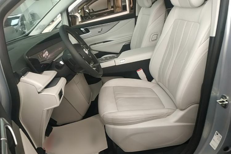 Used Buick GL8 New Energy 2024 Lu Zun Deluxe Edition 7-Seater Left Front Seat