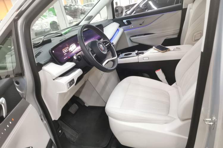 Used Buick GL8 New Energy 2024 Lu Zun Luxury Edition 7-Seater Left Front Seat