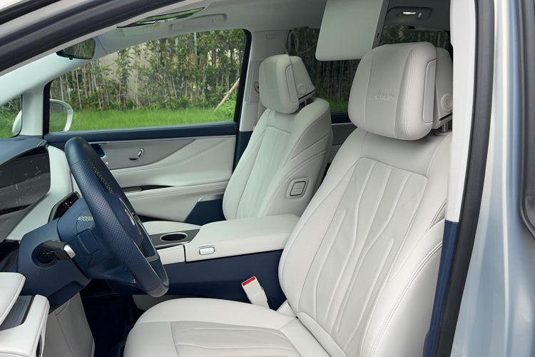Used Buick GL8 New Energy 2024 Lu Zun Luxury Edition 7-Seater Left Front Seat