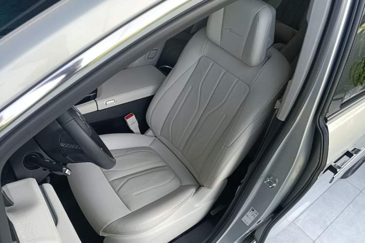 Used Buick GL8 New Energy 2024 Lu Zun Deluxe Edition 7-Seater Left Front Seat
