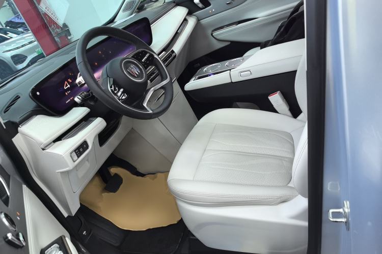 Used Buick GL8 New Energy 2024 Lu Zun Deluxe Edition 7-Seater Left Front Seat