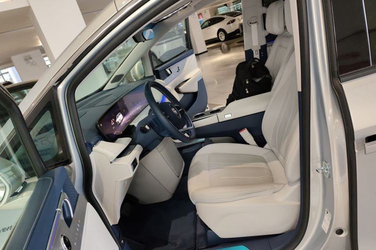 Used Buick GL8 New Energy 2024 Lu Zun Luxury Edition 6-Seater Left Front Seat