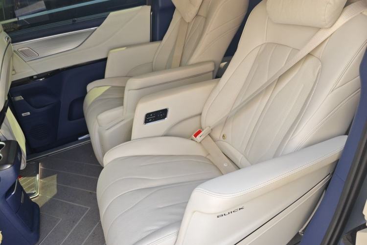Used Buick GL8 New Energy 2024 Lu Zun Luxury Edition 7-Seater Left Rear Seat