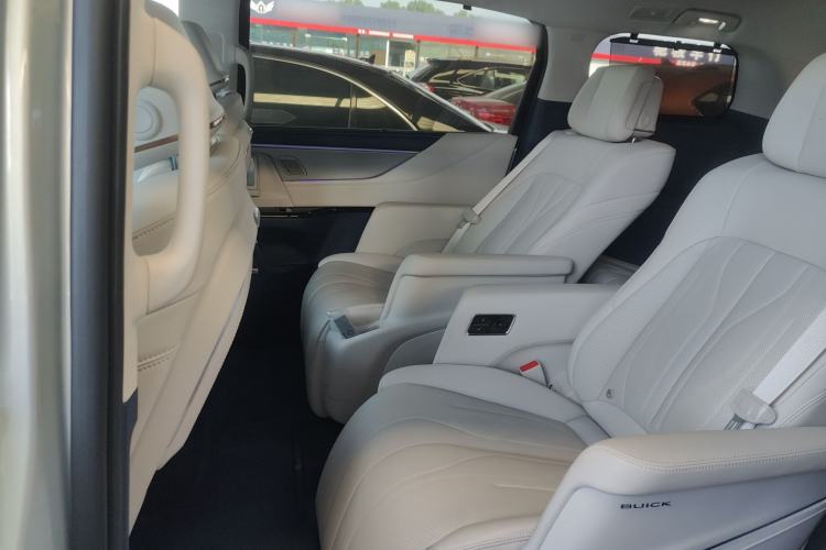 Used Buick GL8 New Energy 2024 Lu Zun Luxury Edition 7-Seater Left Rear Seat