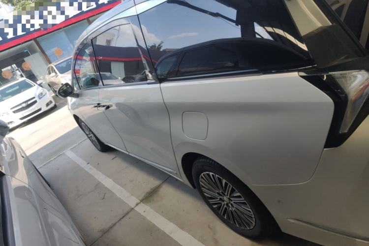 Used Buick GL8 New Energy 2024 Lu Zun Luxury Edition 7-Seater Left Side