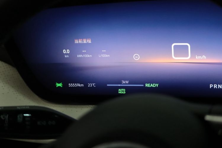 Used Buick GL8 New Energy 2024 Lu Zun Luxury Edition 7-Seater Odometer Close Up