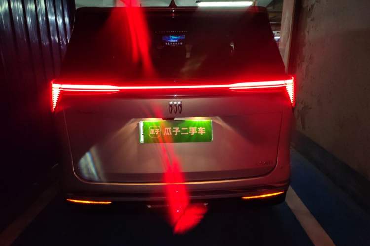 Used Buick GL8 New Energy 2024 Lu Zun Luxury Edition 7-Seater Rear