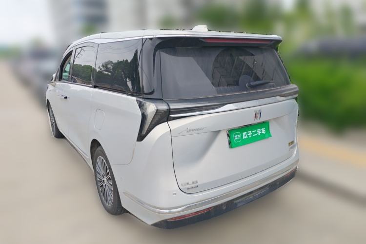 Used Buick GL8 New Energy 2024 Lu Zun Luxury Edition 7-Seater Rear Left 45 Deg
