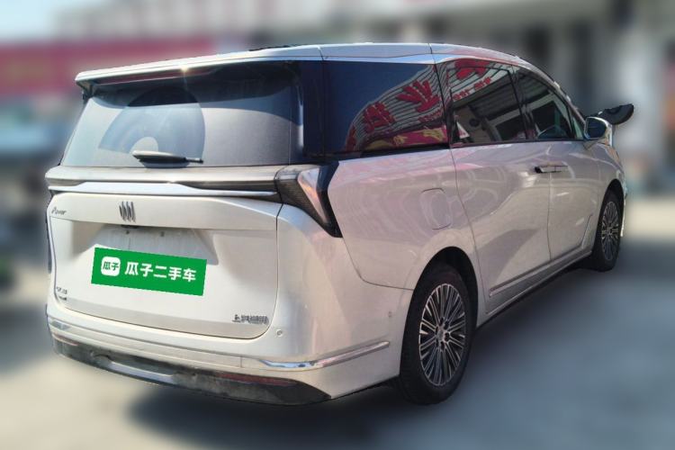 Used Buick GL8 New Energy 2024 Lu Zun Luxury Edition 7-Seater Rear Right 45 Deg
