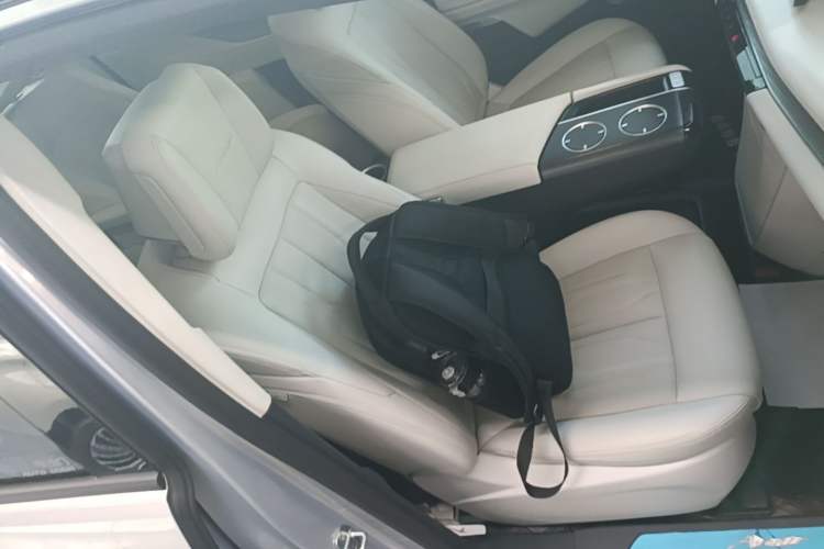 Used Buick GL8 New Energy 2024 Lu Zun Deluxe Edition 7-Seater Right Front Seat