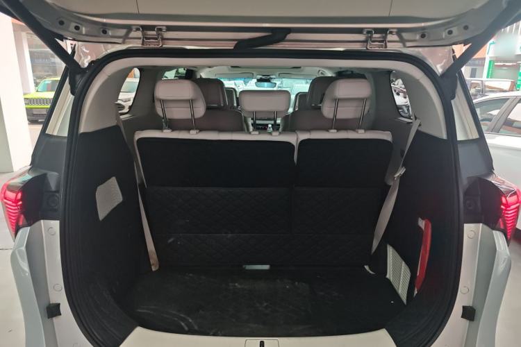 Used Buick GL8 New Energy 2024 Lu Zun Luxury Edition 7-Seater Trunk