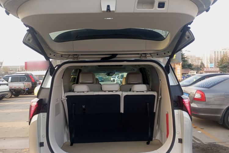 Used Buick GL8 New Energy 2024 Lu Zun Luxury Edition 7-Seater Trunk