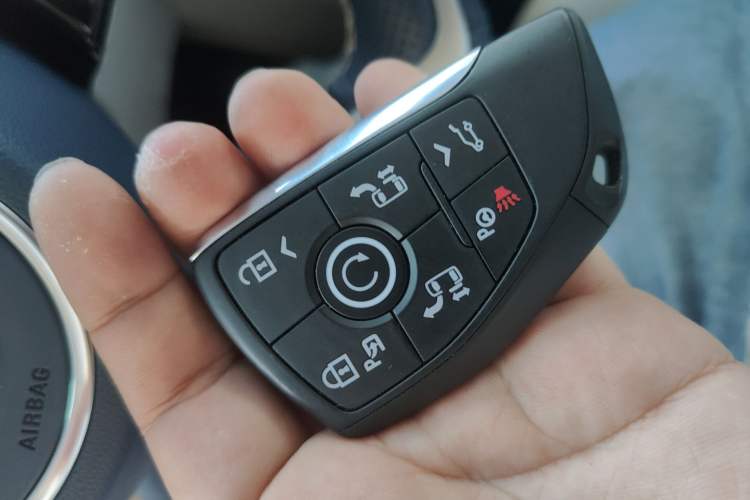 Used Buick GL8 New Energy 2024 Lu Zun Luxury Edition 7-Seater Vehicle Key